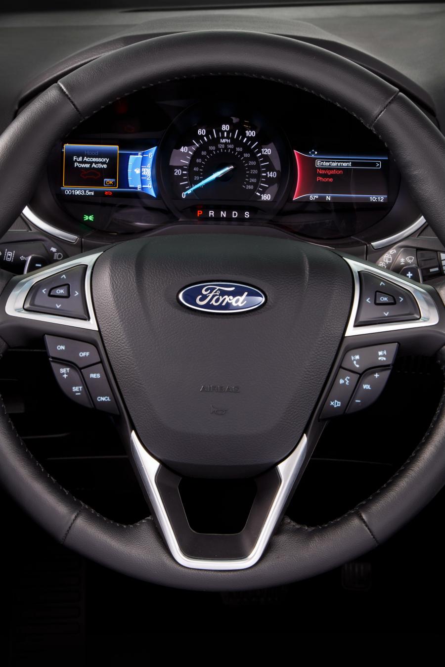  Ford Edge Titanium 2015 года  (фото 29 из 30)